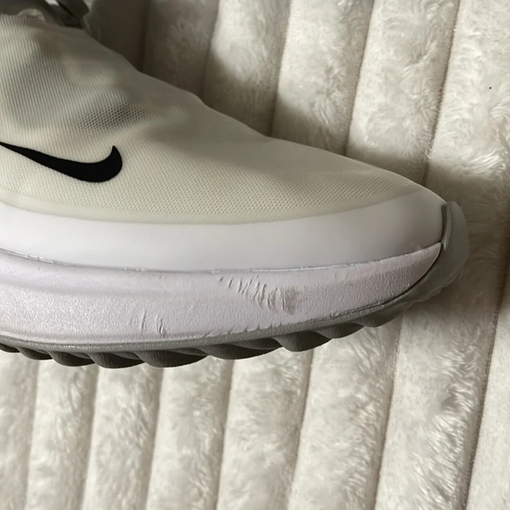 Nike Women’s React Ace Tour | Size 9